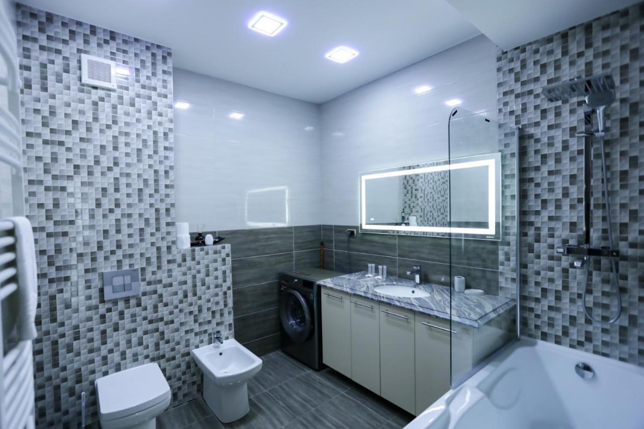 Isaran Apartament With Panoramic City View Braşov Esterno foto