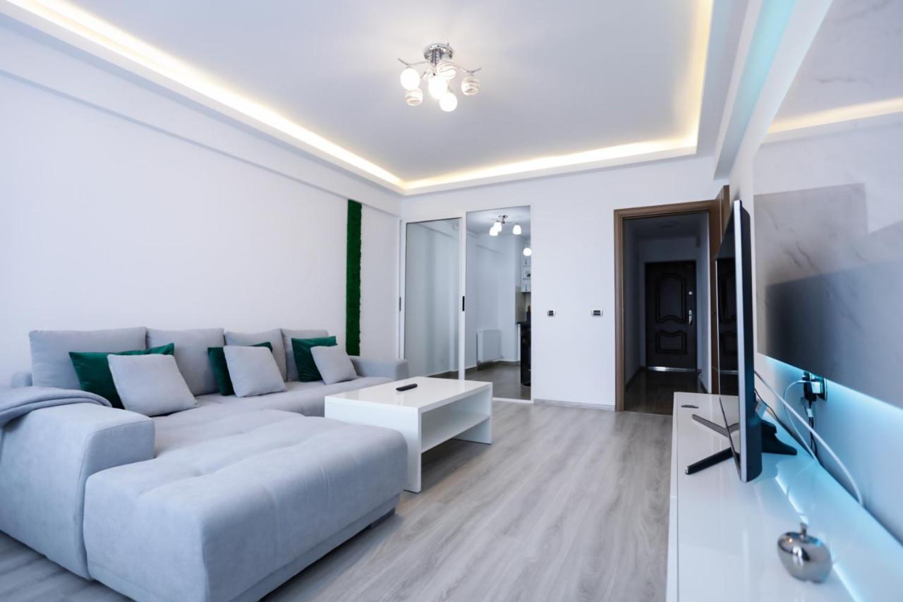 Isaran Apartament With Panoramic City View Braşov Esterno foto