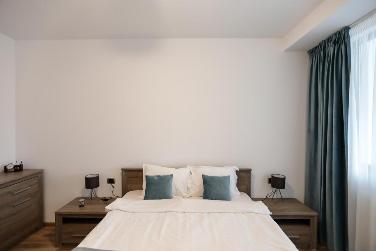 Isaran Apartament With Panoramic City View Braşov Esterno foto