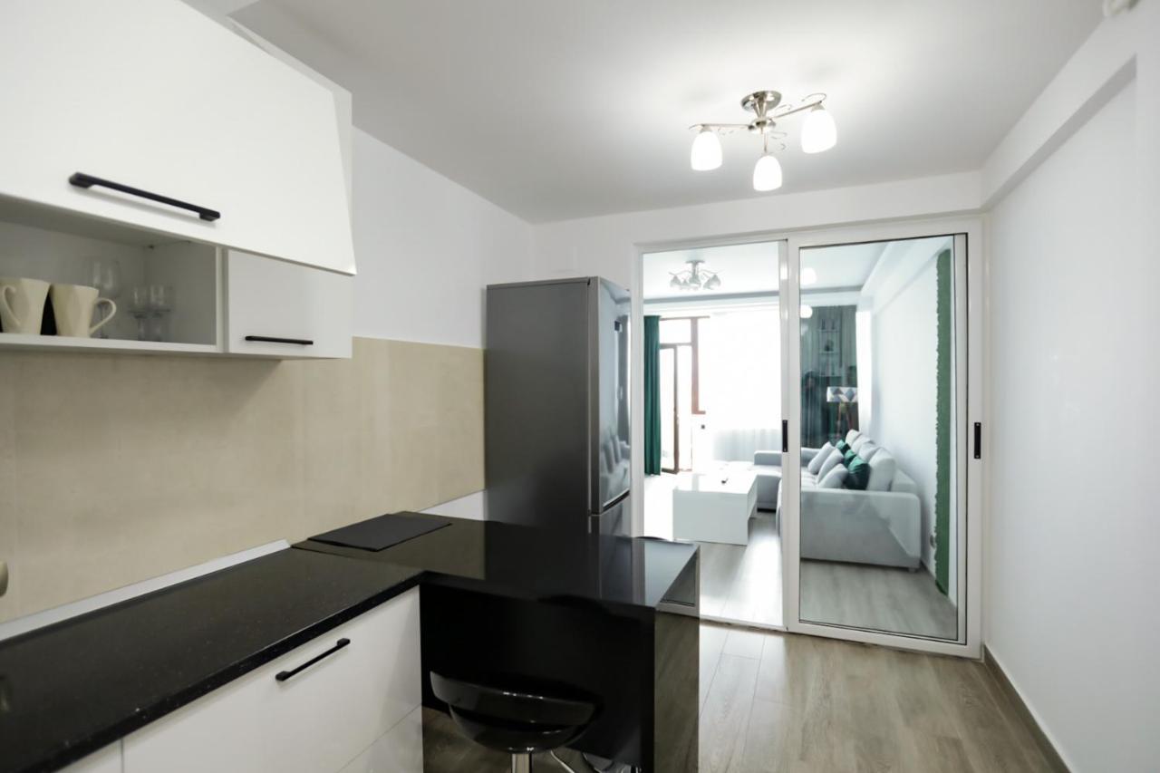 Isaran Apartament With Panoramic City View Braşov Esterno foto