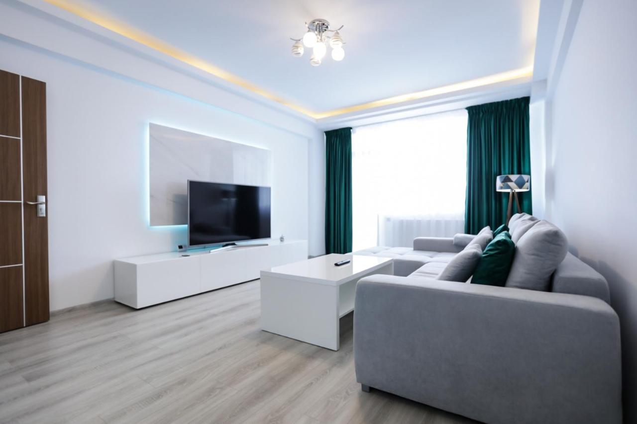 Isaran Apartament With Panoramic City View Braşov Esterno foto